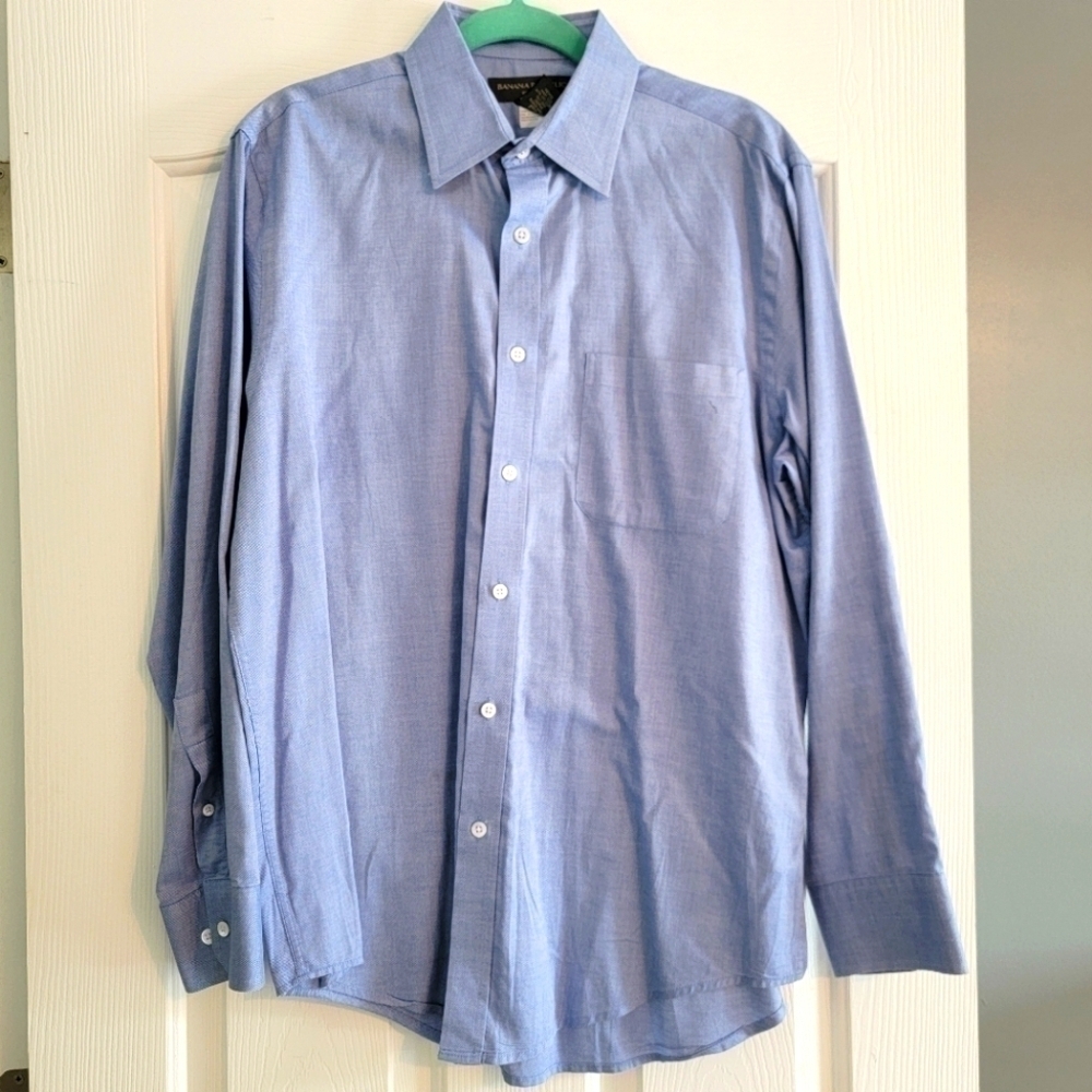 Banana Republic Relaxed Fit men's long sleeve dress shirt